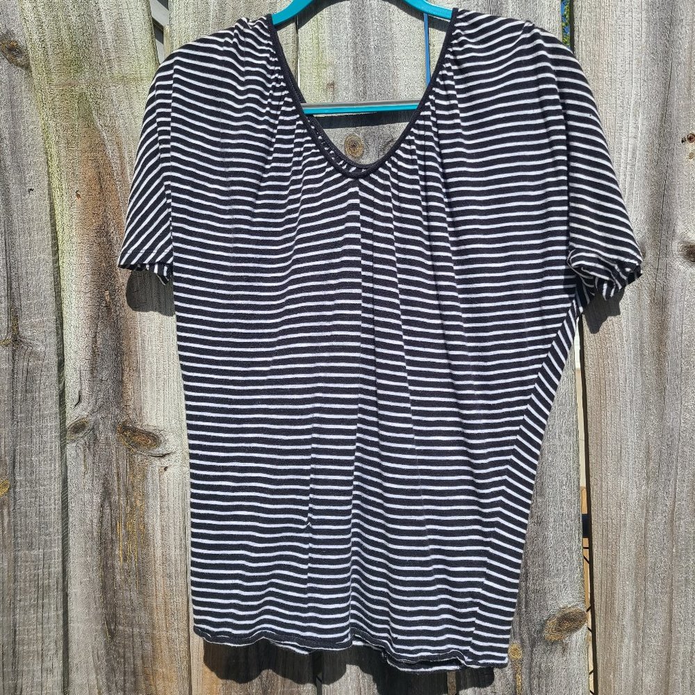 Express Short Sleeve V Neck Striped Dolman Shirt.  Size small